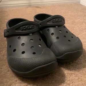 Crocs size 8